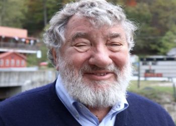 NOTED MINE SAFETY EXPERT SAYS FLOODING MADE WORSE BY STRIP MINING