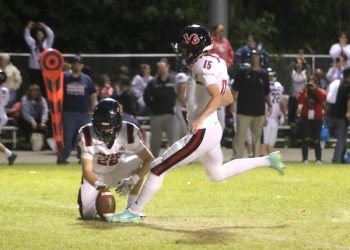 FERGUSON, DAWGS BATTER RAIDERS FRIDAY NIGHT