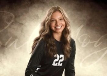 VOLLEYDAWGS PICK UP ROAD WIN OVER PRESTONSBURG