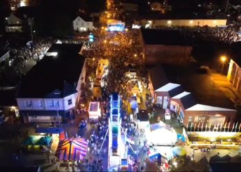 LOUISA FESTIVAL OVERWHELMS CITY, CHILDERS DRAWS 15,000