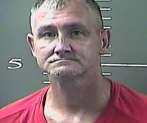 FUGITIVE MAGOFFIN COUNTY SEX OFFENDER ARRESTED IN LAWRENCE COUNTY