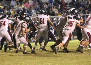 BULLDOGS SLIP BY BOYD CO. 13-10; HOST PIKE CENTRAL THURSDAY