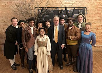 STATE TOURISM SECRETARY VISITS GARDEN THEATER