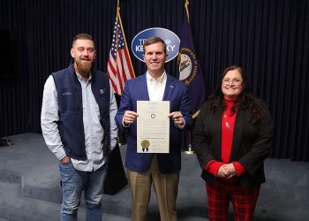 Peer Support Appreciation Week honors Kentuckians in recovery who help others impacted by addiction