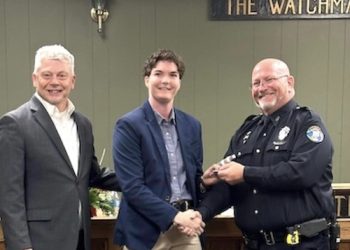 LOUISA POLICE DEPT. GETS FIRST  FEMALE PATROLMAN IN 30 YEARS