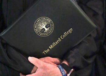 2023 WILL BE THE YEAR OF RE-EMERGENCE FOR NEWS MEDIA, AUTHOR SAYS