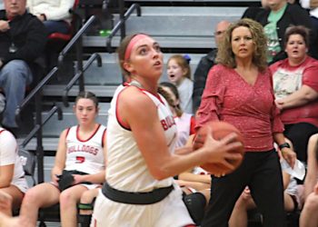 15TH REGION BASKETBALL TOURNAMENT BEGINS THIS WEEK;  LAWRENCE BOYS AND GIRLS TEAMS  IN ACTION