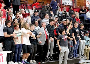 DAWGS PUNCH TICKET TO DISTRICT FINALS AFTER BEATING FLOYD CENTRAL