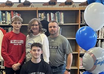 Bulldog Baseball standout Braydan Maynard signs with Alice Lloyd