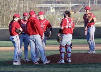DAWGS SPILT THE FIRST TWO GAMES IN MYRTLE BEACH