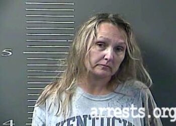 DRUNK, PASSED OUT, CAR STUCK, WITH A SCARED CHILD INSIDE: LAWRENCE WOMAN ARRESTED IN MARTIN COUNTY