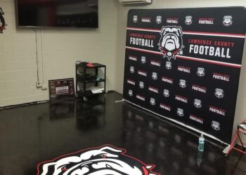 Dawgs all smiles during first practice on the new turf