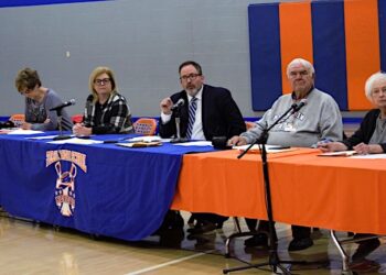 Wayne County BOE Recognizes Student Achievement