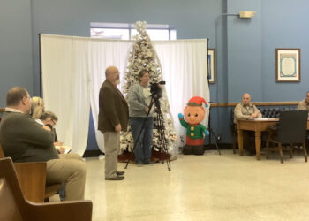 LC TREASURER HAS HALF MILLION $$$ COMPUTER ERROR ON REPORT TO FC