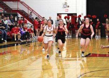 LADY DAWGS MOVE TO 3-1 IN 58TH DISTRICT ACTION WITH A WIN OVER PRESTONSBURG