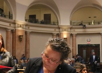 CHAMPION OF ‘THE WORKING MAN’ IN FRANKFORT FILES BILLS