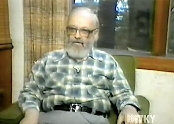 BLAINE MAN CROSSES MOUNTAIN TO LOUISA…becomes one of most important scholars of post-war era