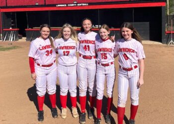 DANI CRUM BREAKS SCHOOL HOME RUN RECORD IN LCHS VICTORY OVER BETSY LAYNE
