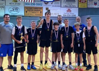 CRUM MIDDLE WINS BOYS E&A BASKETBALL CLASSIC