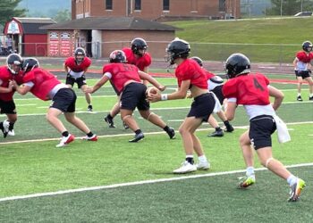 Football Dawgs Will Have Intrasquad Scrimmage Tonight Under The Lights