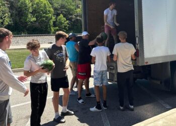 TOlsia Basketball Helped Out At Starting Points Family Resource Center
