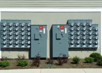 Experts: Utility disconnections in extreme weather harm communities