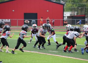 Lawrence County Youth Football Sweeps Ashland