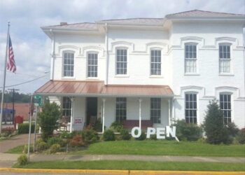 LC TOURISM BOARD DONATES $1,000 TO COUNTY’S ‘HALLOWEEN TRAIL’