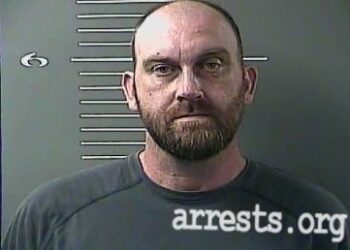 MAGOFFIN COUNTY MAN PLEADS GUILTY TO CHILD PORN & ANIMAL ABUSE CHARGES